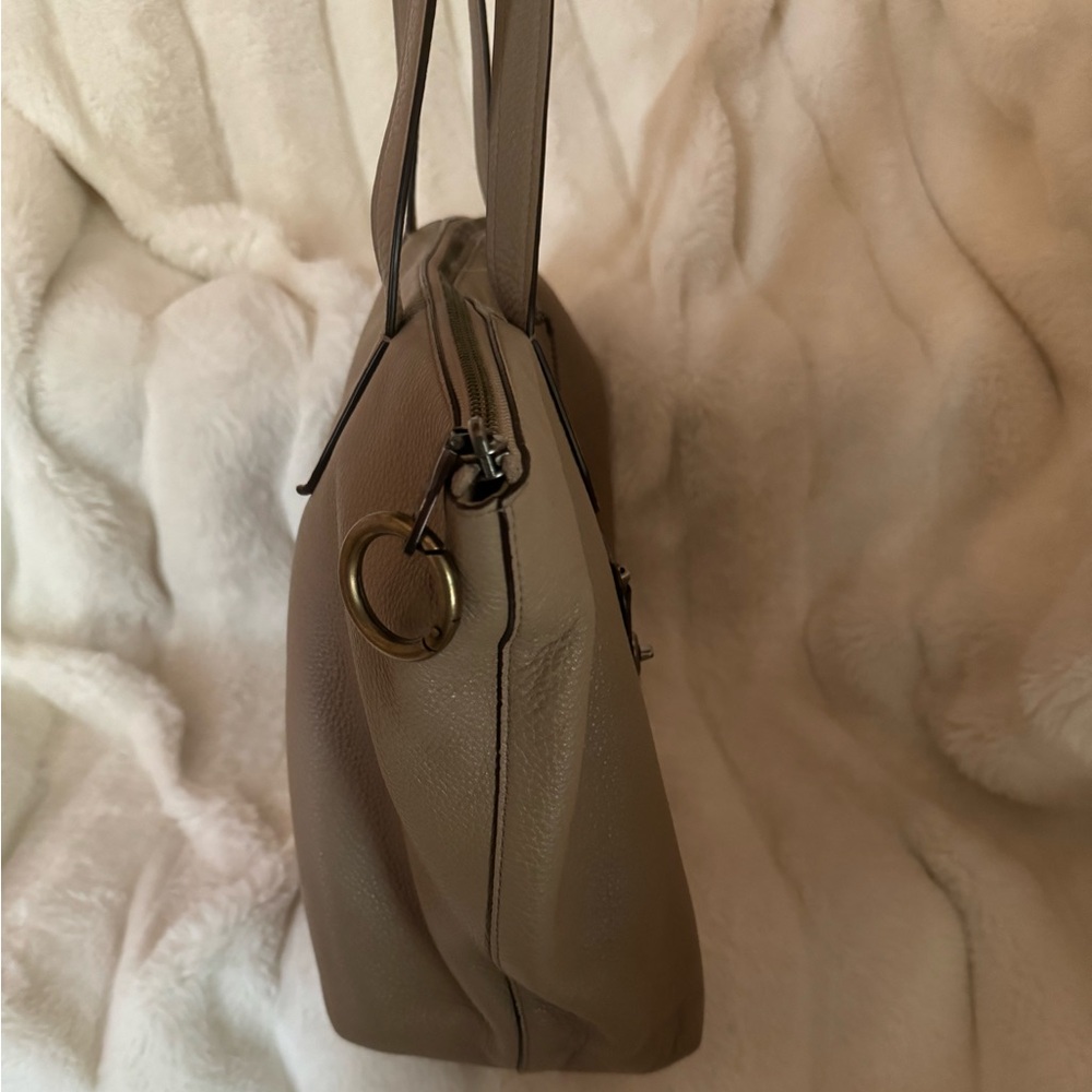 Vintage Coach Tote - Picture 4 of 6